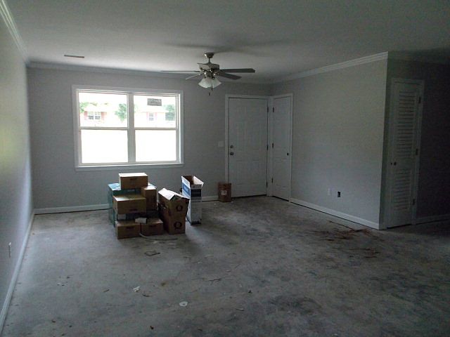 2nd image of 105 Westview Dr