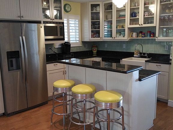 2nd image of 978 Glenrock Dr Unit 27