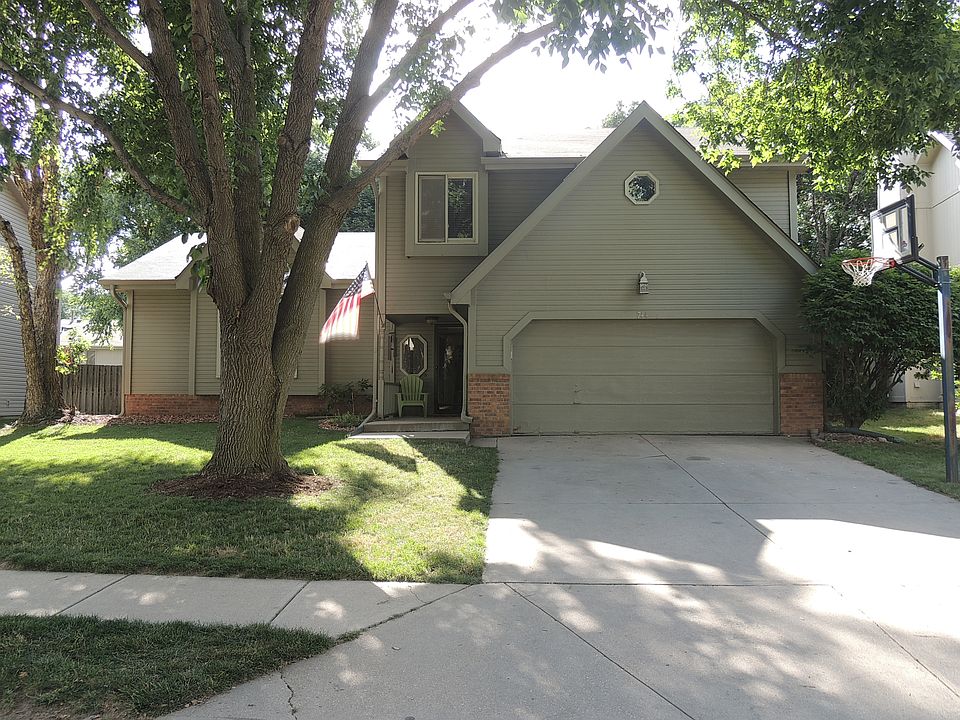 1st image of 744 N 154th Ave