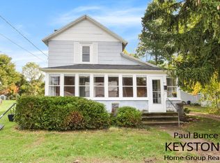 311 S Locust St, Wayland, MI 49348