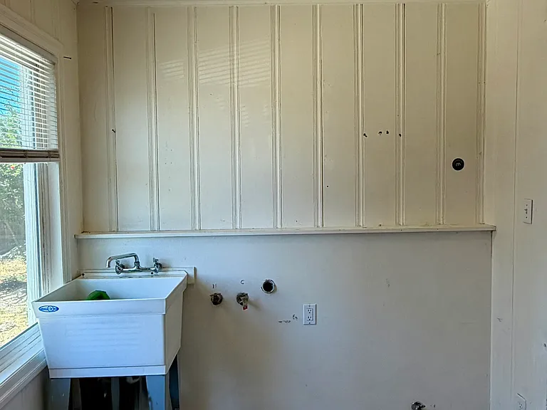 1802 Alpha Way — Photo 4