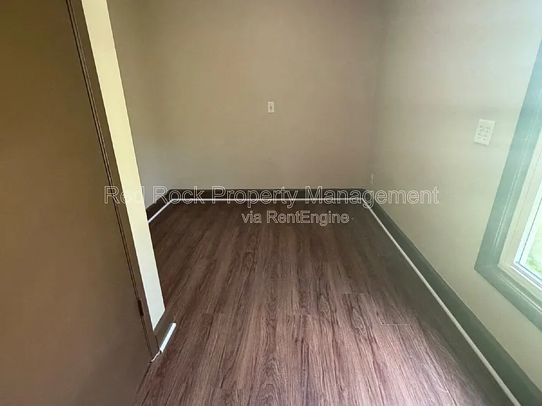 835 Elm St — Photo 26