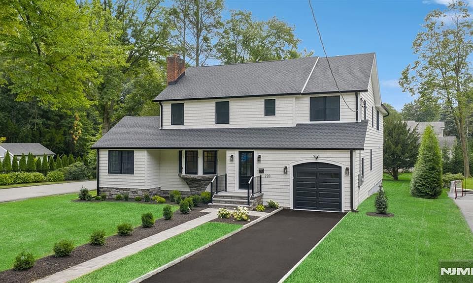 1st image of 220 Orchard Place