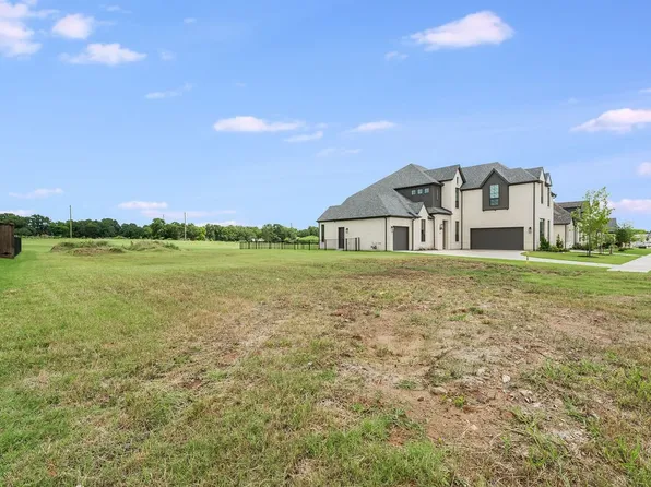 1017 Bandon Dunes Dr, Burleson, TX 76028