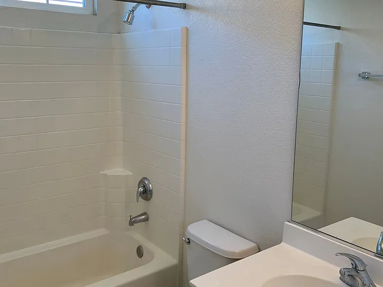 222 Whispering Oaks Ct — Photo 13