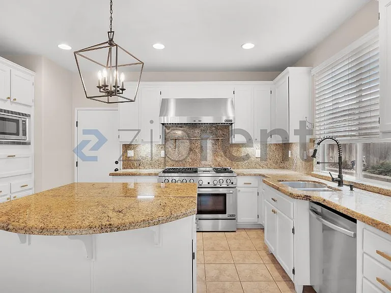 3231 Canyon View Dr — Photo 11
