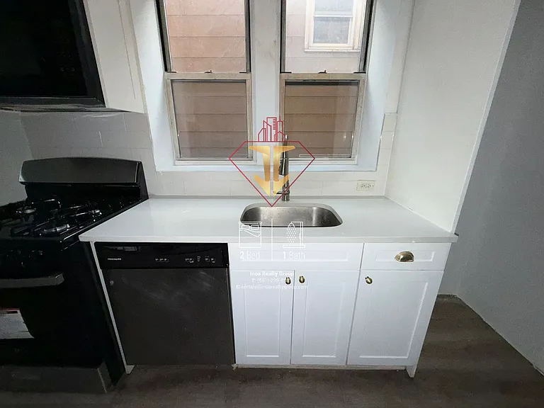 214 64th St #A05 — Photo 3