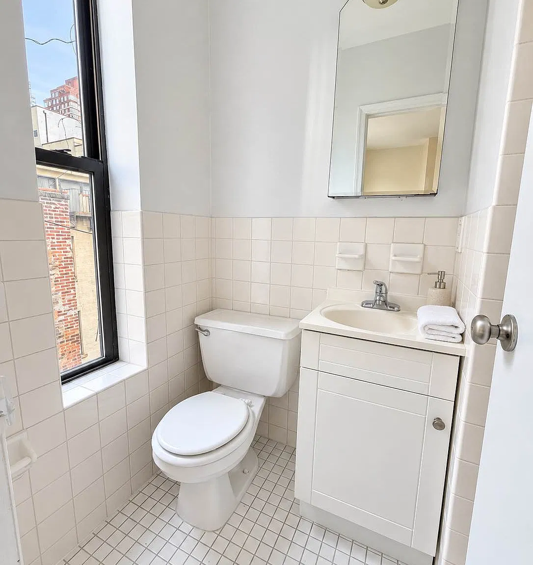 225 East 89th Street — Photo 4