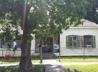 1719 McKee St, Houston, TX 77009