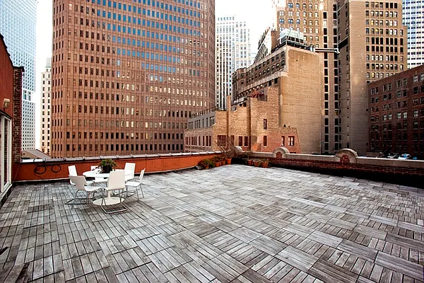 Rented by Platinum Properties | media 25