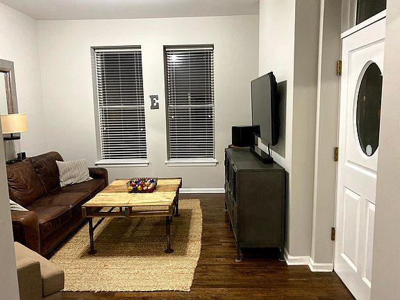 3rd image of 613 Dennison Ave