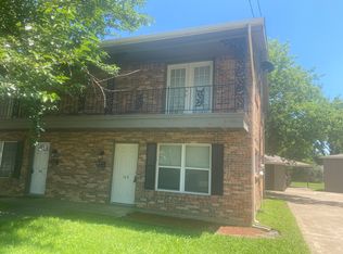 108 W Fairview St, Sherman, TX 75092