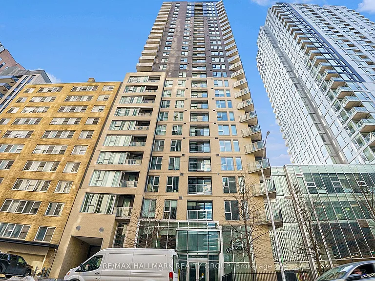 40 Nepean St #1502 — Photo 2
