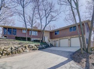 5619 Tall Oaks Rd, Waunakee, WI 53597