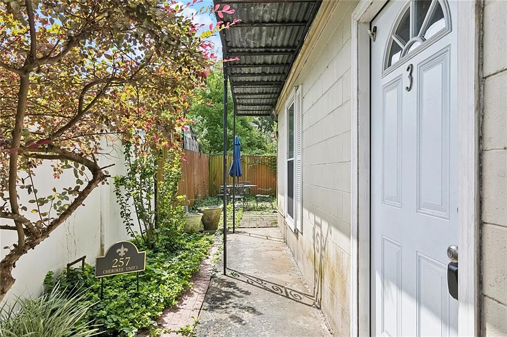 257 Cherokee St APT 3, New Orleans, LA 70118 | MLS #2545645 | Zillow
