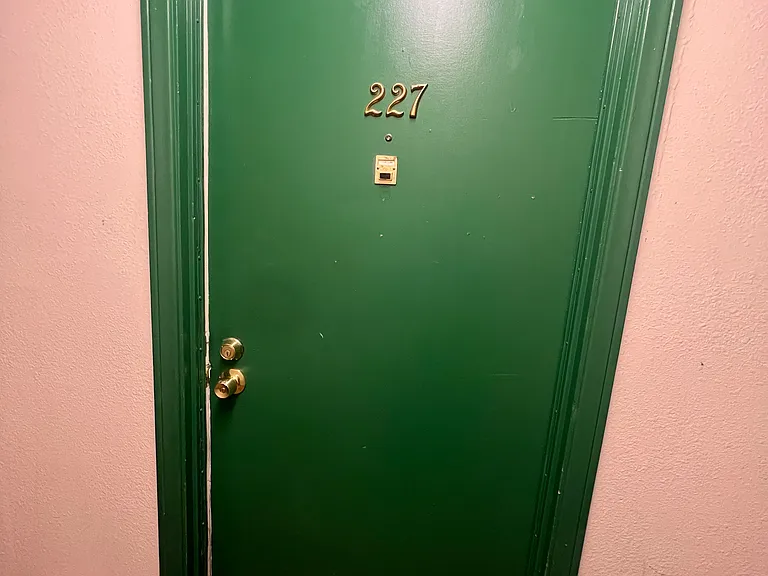 Lennox Lanai Apartments — Photo 26