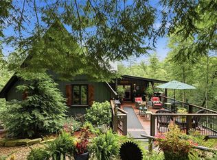 472 Glenridge Dr, Cleveland, GA 30528