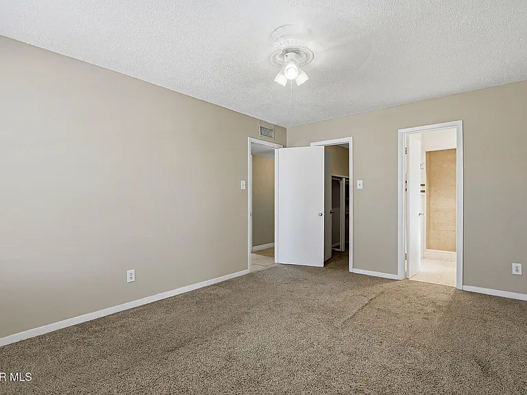 6613 Escondido Dr #B — Photo 22