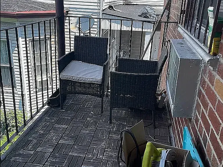25-40 14th Pl #2B — Photo 5