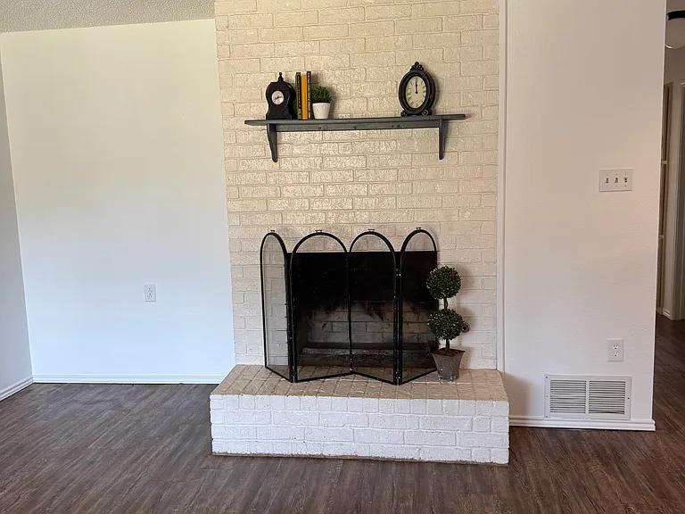 7505 Akron Ave #B — Photo 6