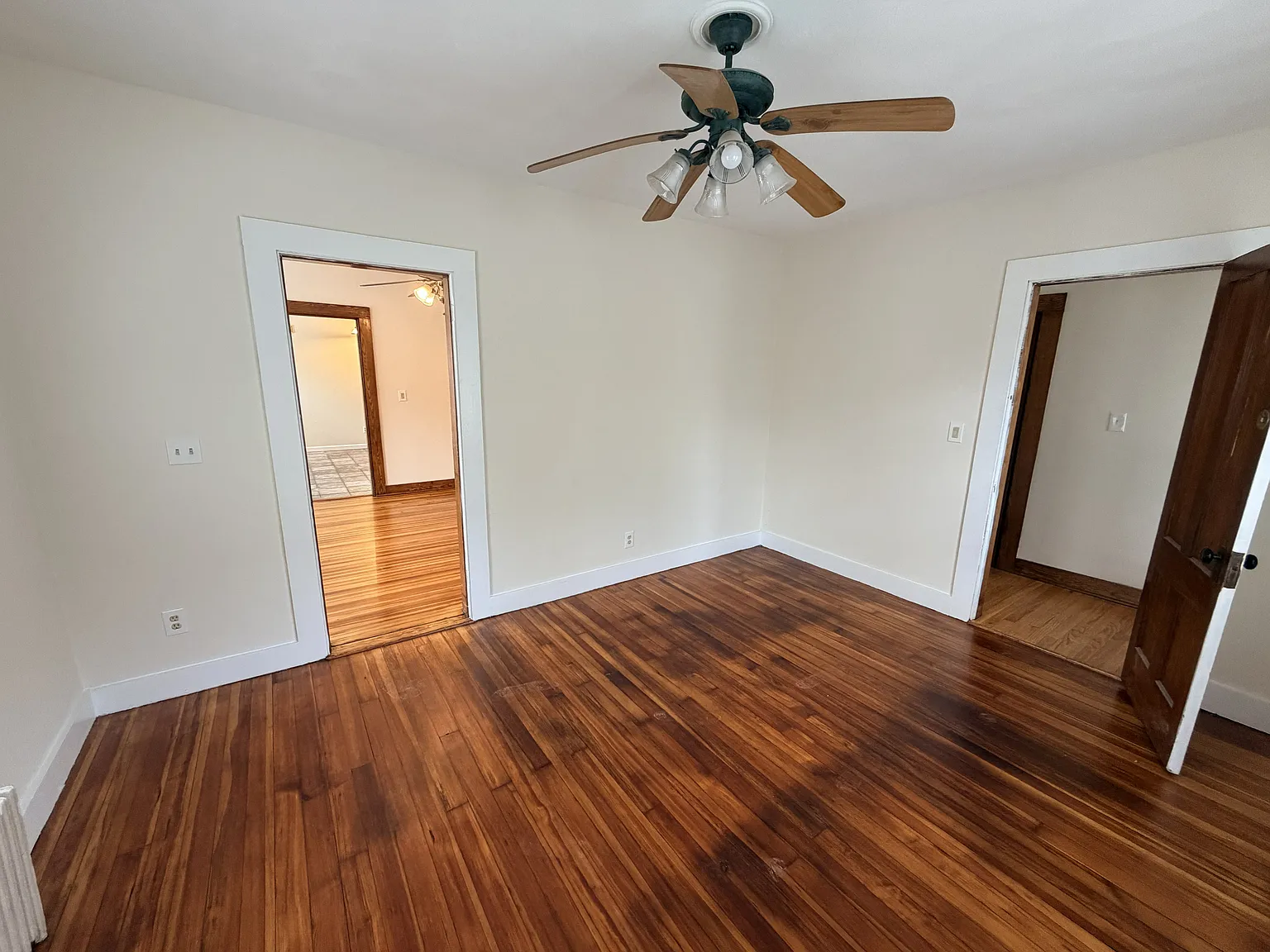 2 bed, $2,200 — Photo 4