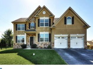918 Heatherwood Dr, East Norriton, PA 19403