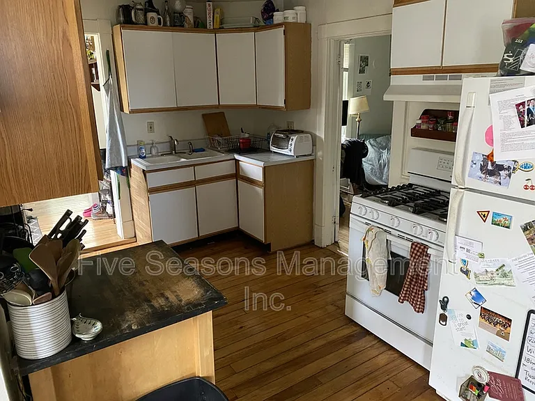 18-20 Hayward St #1 — Photo 13