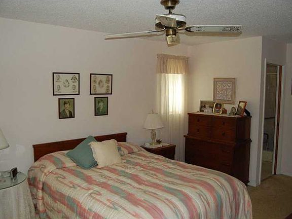 2nd image of 2971 Kenilwick Dr N