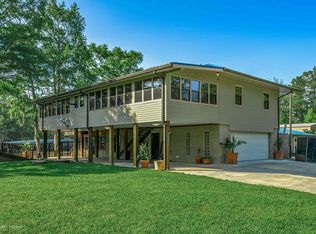 1275 Pine Island Rd, Karnack, TX 75661