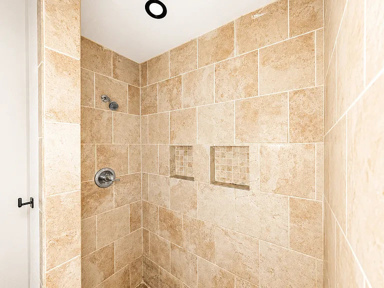 6612 Midway Rd — Photo 8