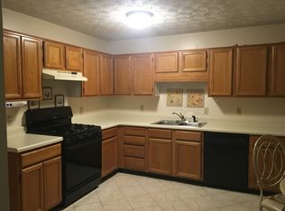 6637 Meadow Green Cir, Norcross, GA 30092