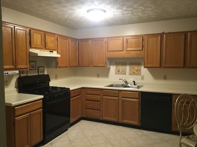 6637 Meadow Green Cir, Peachtree Corners, GA, 30092