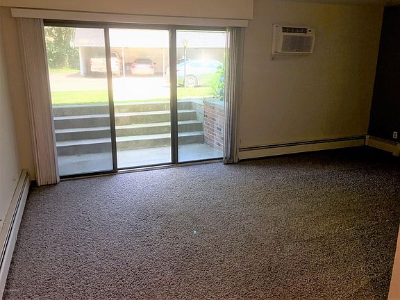 3rd image of 5290 Southbrook Ct Unit 42