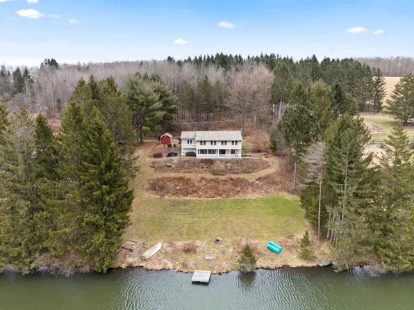 91 Loomis Rd, Montrose, PA 18801