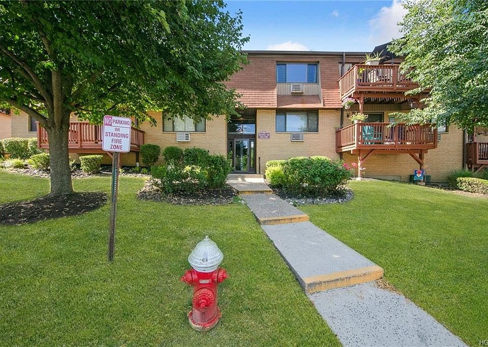 1st image of 348 Richard Ct