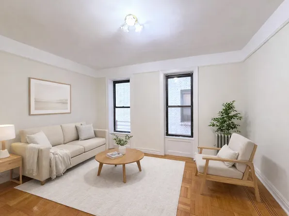 35 Central Park North image 1 of 13