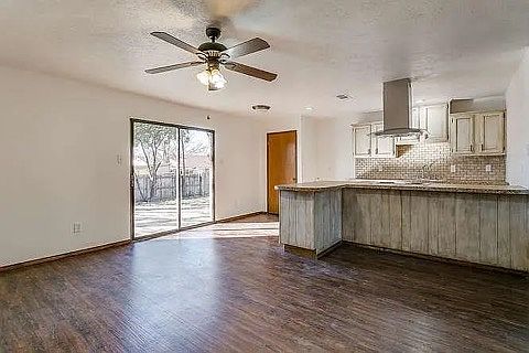 3rd image of 4124 Bristlecone Ln