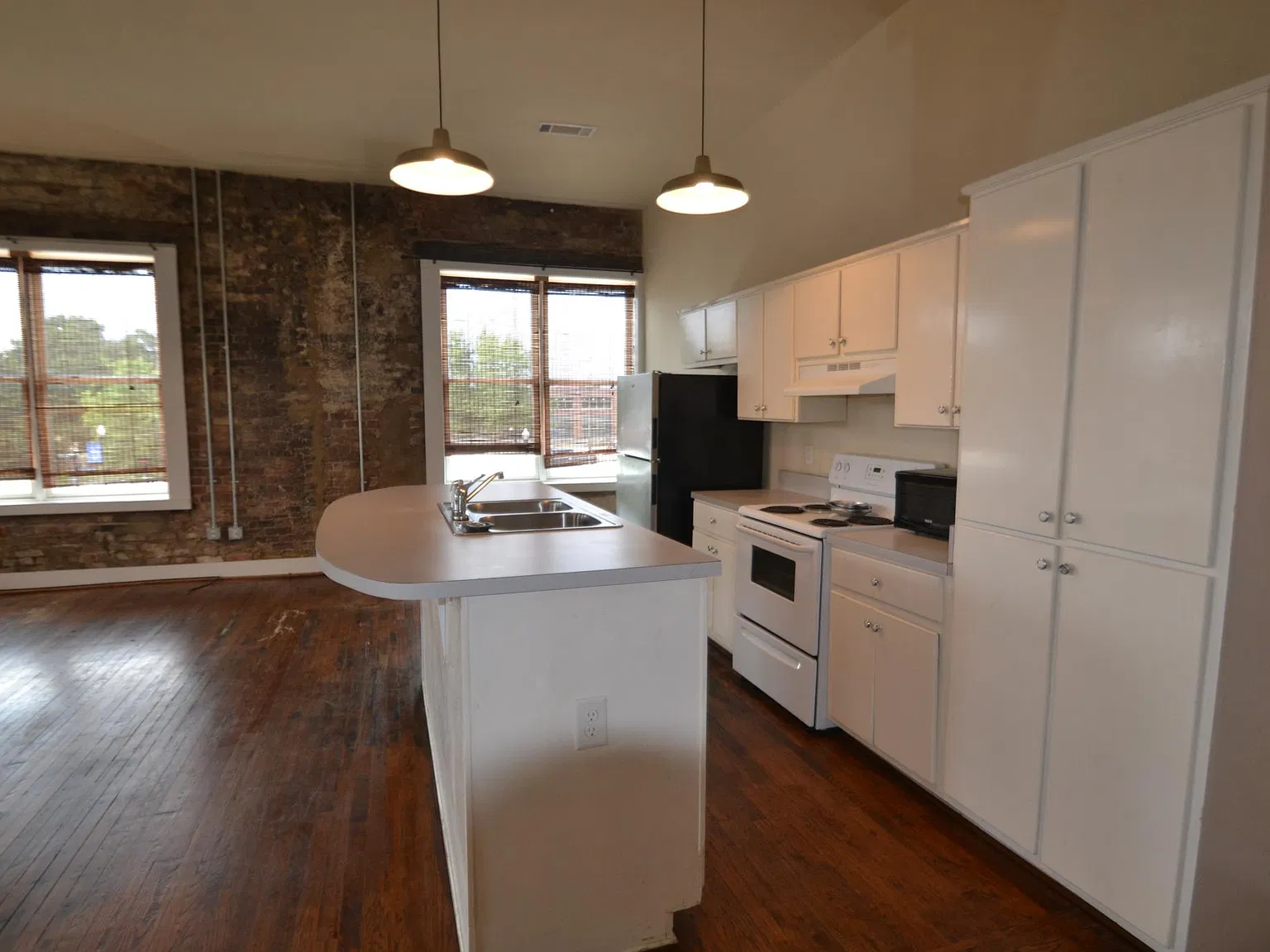 1250 Broadway — Photo 3