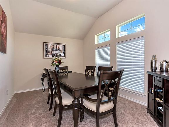 2nd image of 408 Brookhollow Ln