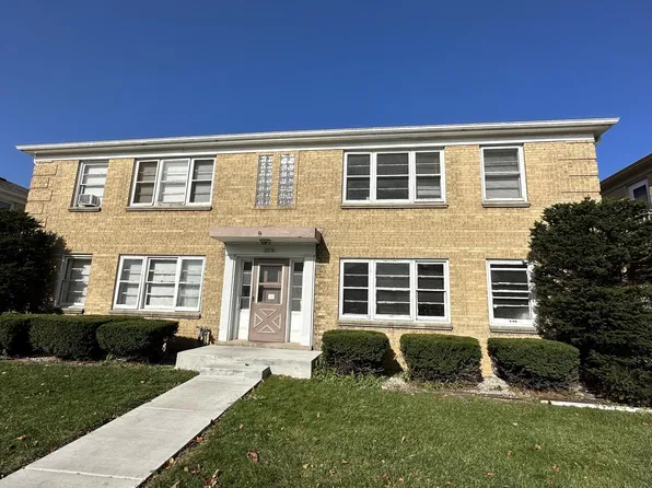 6910 West Center STREET, Milwaukee, WI 53210