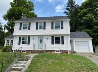 1 Stoneleigh Rd, Worcester, MA 01606