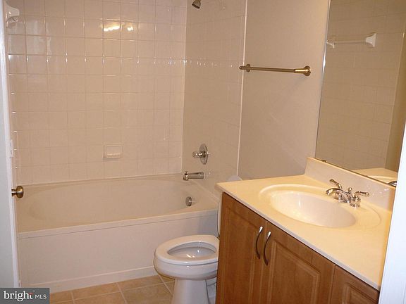 5th image of 12958 Centre Park Cir APT 120