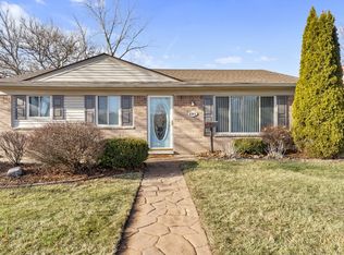 8315 Flamingo St, Westland, MI 48185