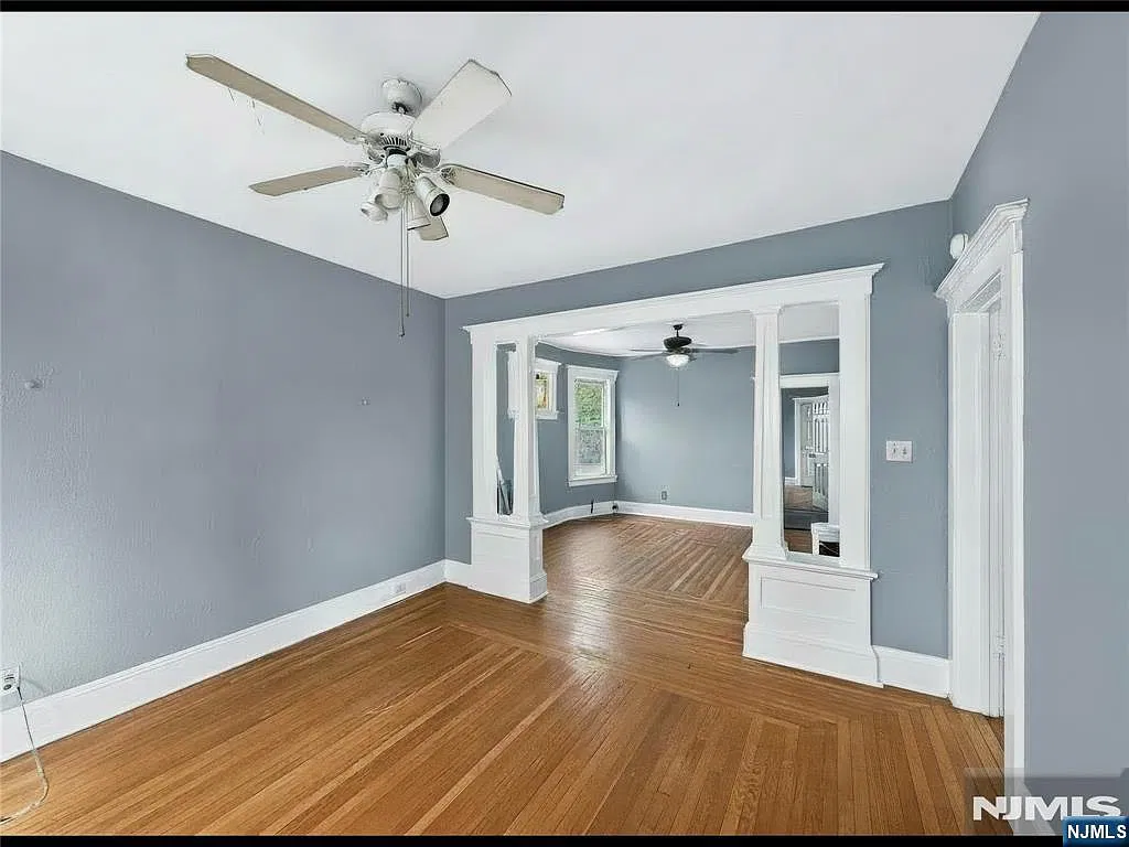 3 bed, 1.0 bath, $2,600 — Photo 3