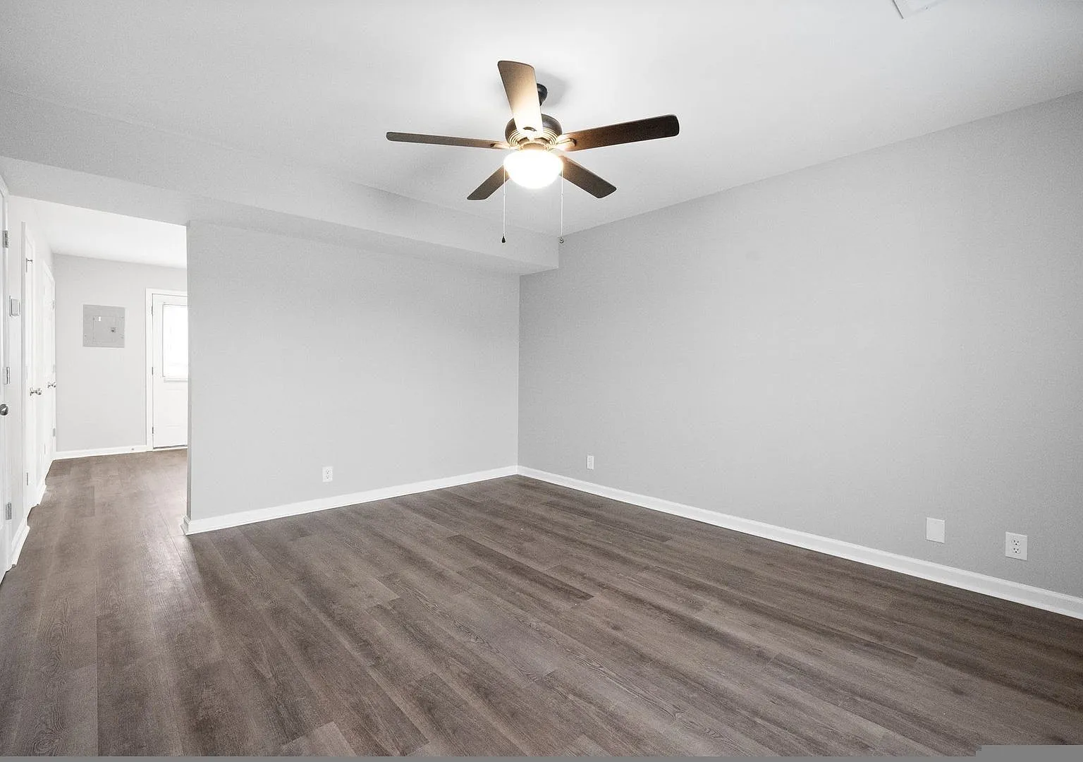 Peabody Dr - 358 — Photo 2