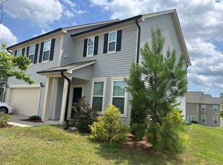 1629 Maddox Park Dr, Fuquay Varina, NC 27526