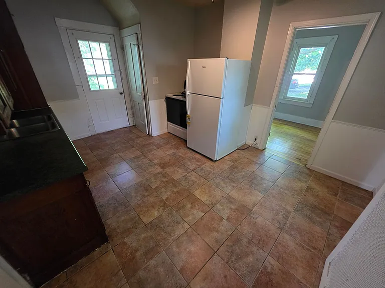 1812 Kendall St — Photo 12