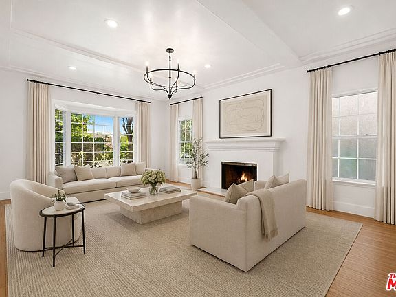 2nd image of 211 S Formosa Ave