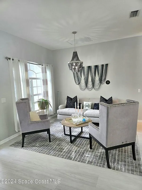 4 bed, 3.0 bath, 2006 sqft, $3,500 — Photo 1