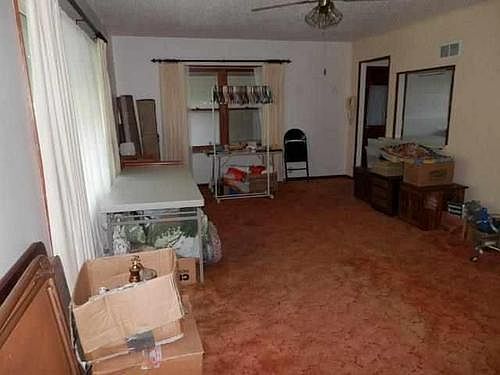 4th image of 1323 Mowrey Ave